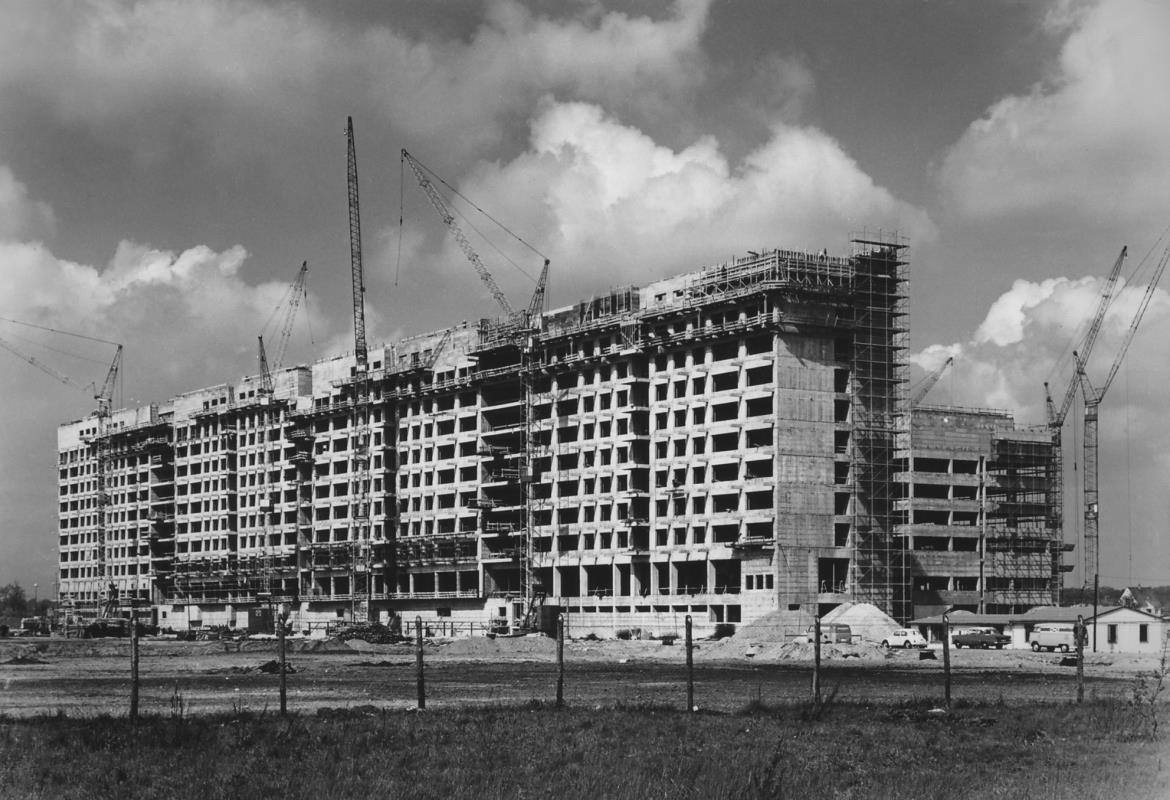 Copyright: Archiv der MHH/Stabsstelle Kommunikation Historical picture of the MHH bed house.