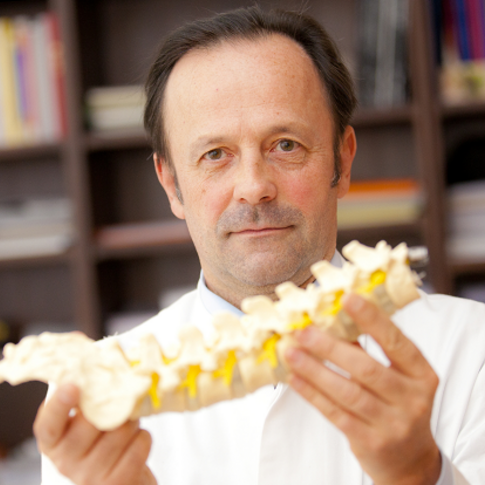 Porträtbild von Prof. Joachim K. Krauss