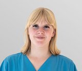 Portraitfoto von Sara Raabe. Copyright: Klinik für Dermatologie, Allergologie und Venerologie