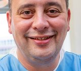 Porträtbild von Alexander Rahman