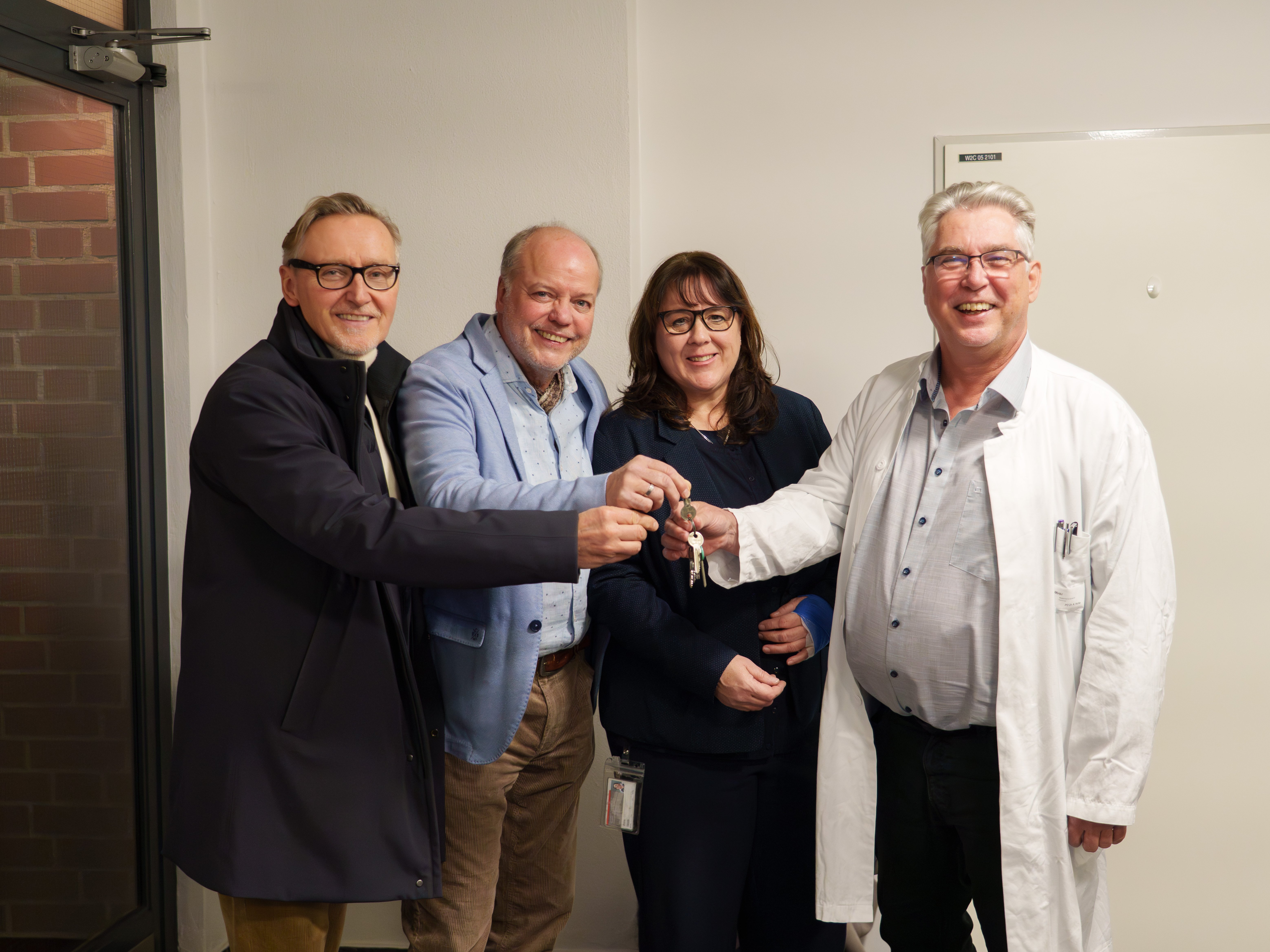 People hold a conclusion. Copyright: Anna Junge/medJUNGE