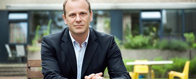 Prof. Dr. med. Stefan Bleich, Ärztlicher Direktor der Klinik für Psychiatrie, Sozialpsychiatrie und Psychotherapie Prof. Dr. med. Stefan Bleich, Ärztlicher Direktor der Klinik für Psychiatrie, Sozialpsychiatrie und Psychotherapie