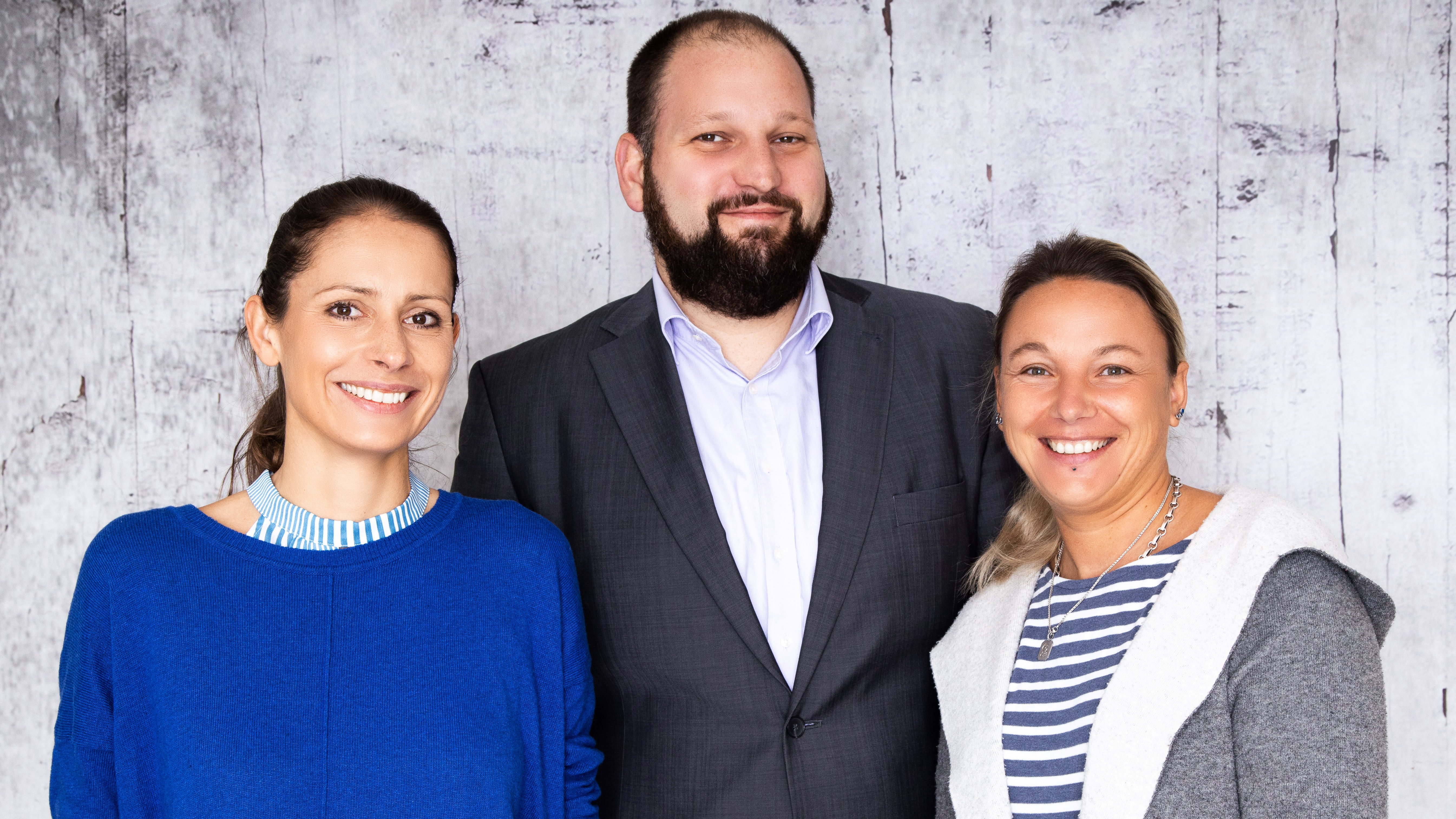 Britta Barysch, Martin Fulst und Melanie Schulze stehen nebeneinander(v.l.n.r.)