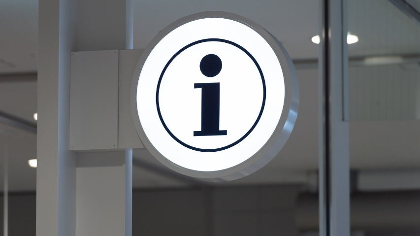 Rundes Schild mit I wie Information