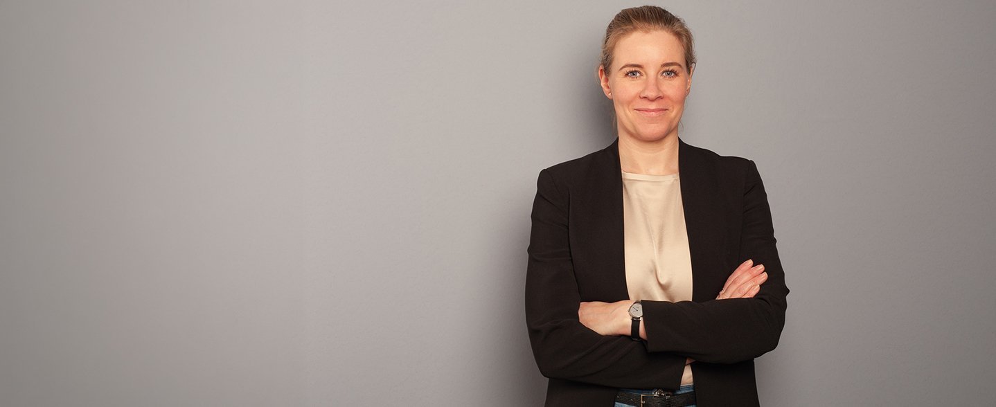 Foto einer jungen Frau. 