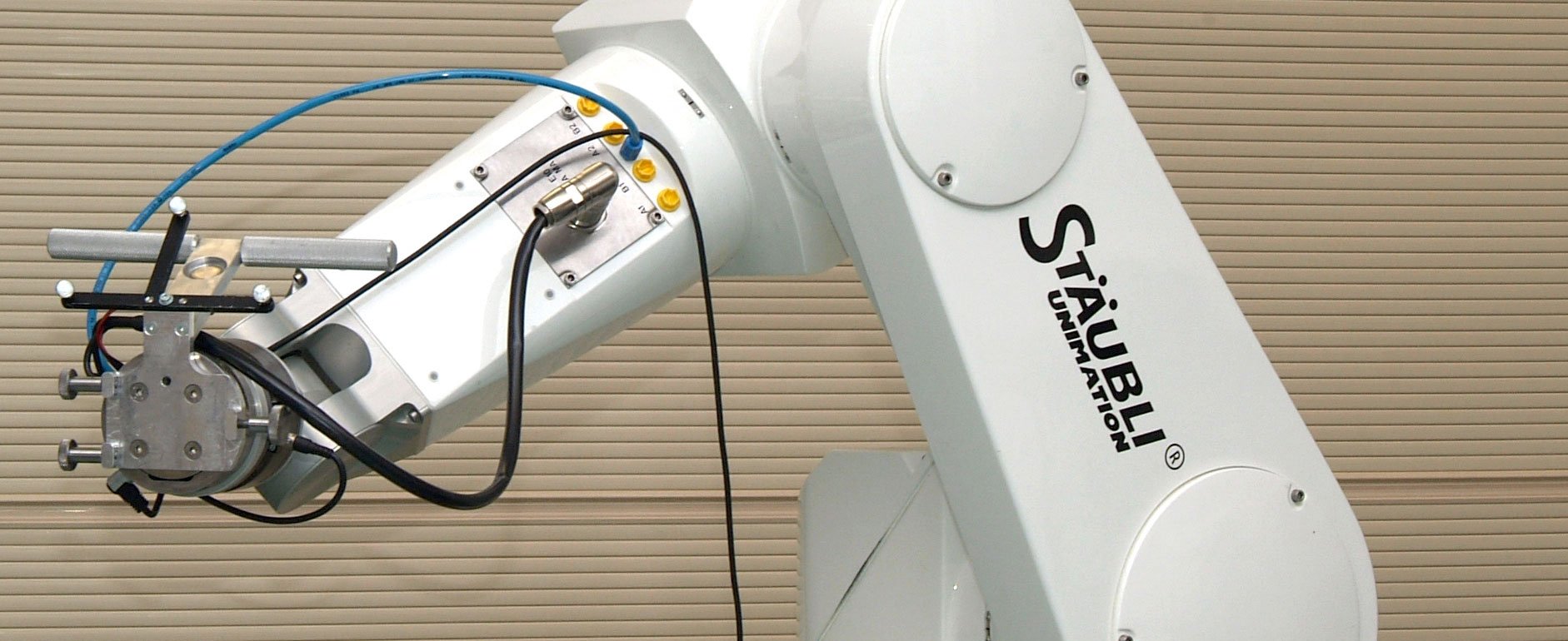 OP-Roboter im Labor mit Navigationswerkzeug