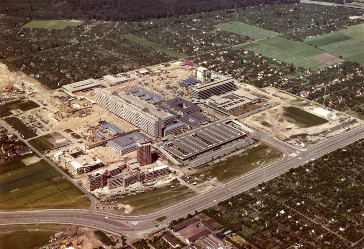 Luftbild vom MHH-Gelände 1970. Copyright: Archiv der MHH/Stabsstelle Kommunikation