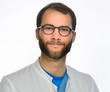 Portraitfoto von Benjamin Seeliger. Copyright: Klinik für Pneumologie / MHH