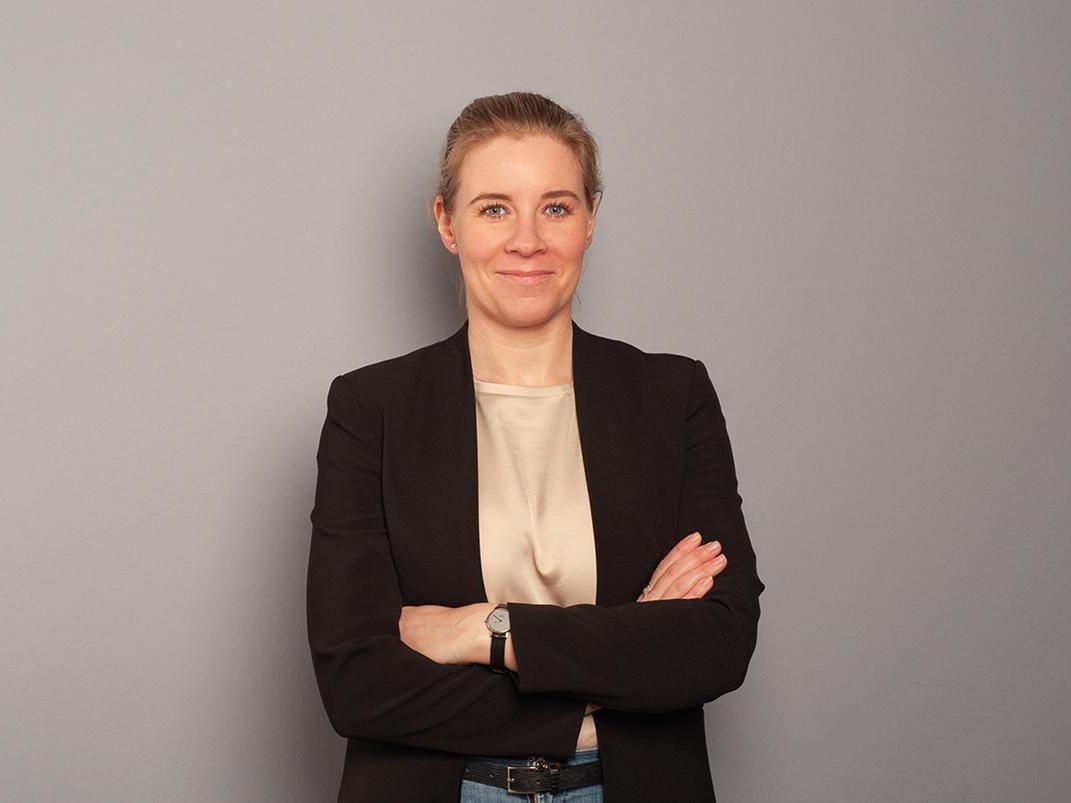 Portraitfoto einer jungen Frau