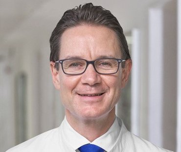 Copyright: Roland Schmidt Portrait picture of Johann Bauersachs