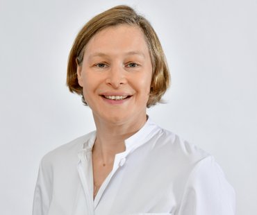 Portrait picture of Alena Richter.