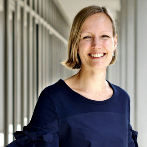 Porträtbild von Franziska Herbst