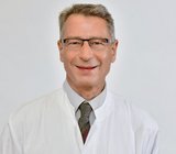 Portrait photo of Prof. Dr. med. Wilfried Gwinner