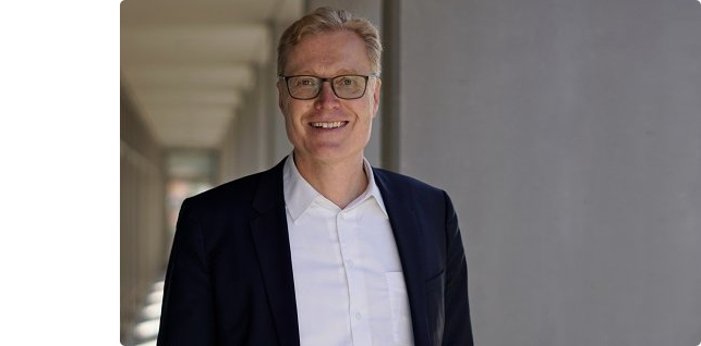 Copyright: Hanna Röwer/Institut für Allgemeinmedizin und Palliativmedizin/MHH Einzelfoto von Prof. Dr. Nils Schneider.