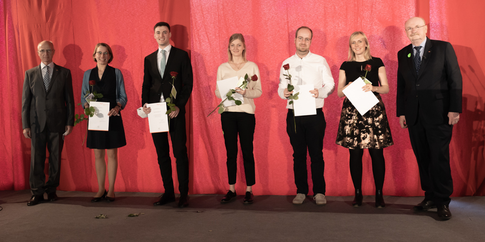 © Annika Morchner, MHH Gruppenbild von AbsolventInnen