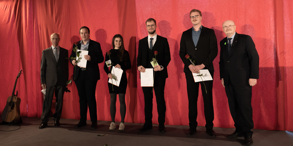 © Annika Morchner, MHH Gruppenbild von AbsolventInnen