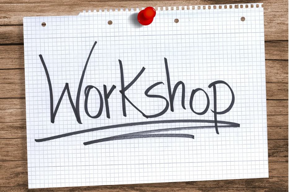 Zettel mit dem Wort "Workshop"