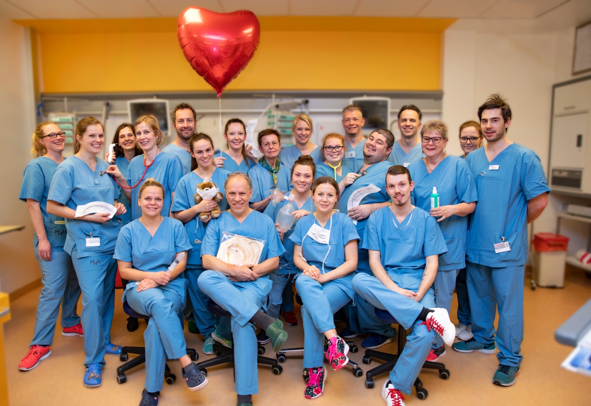 Gruppenbild vom Team der Station 67 der MHH-Kinderklinik