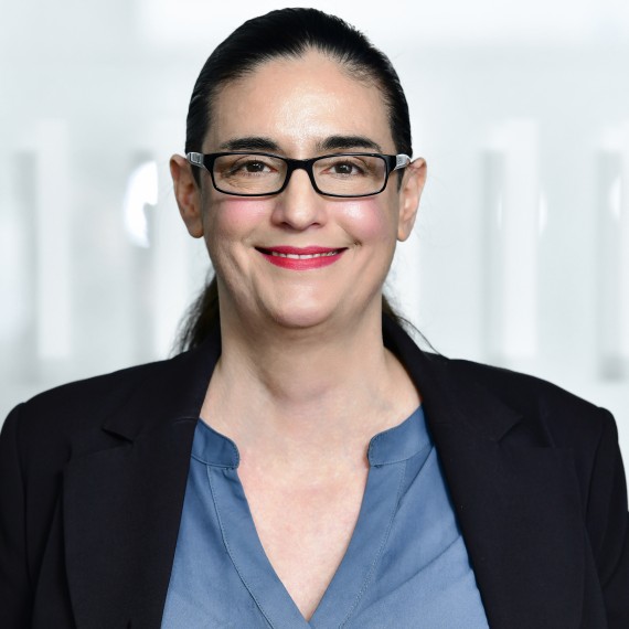 Claudia van Deventer