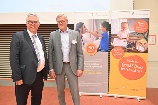 PD Dr. Alexander Horke, Leiter des Symposiums und Professor Axel Haverich, Leiter des Transplantationszentrums. Copyright: medJUNGE